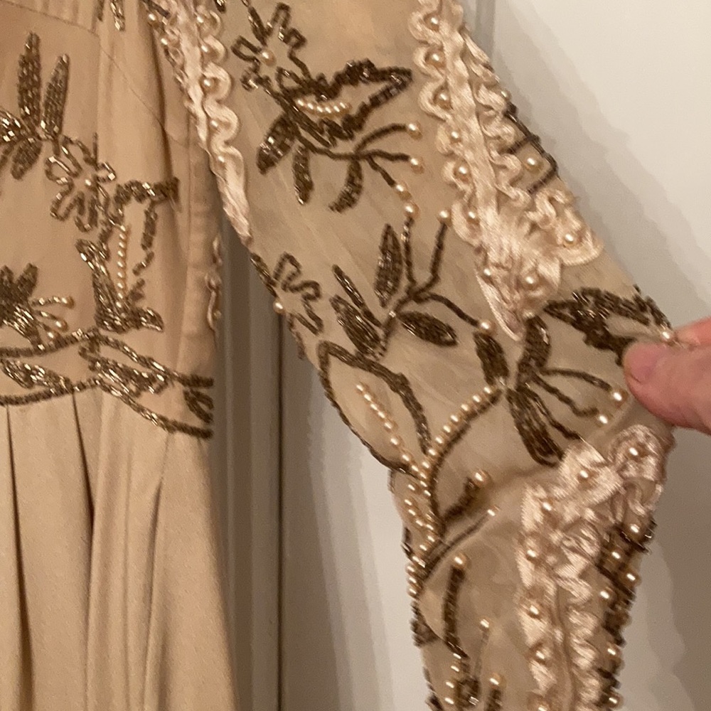 Dress - Picture 4 of 6
